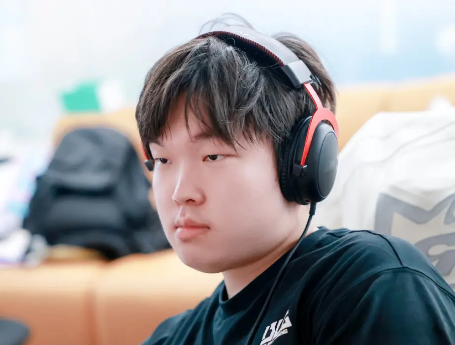 tenan, 作为BLG, AA tenan, 作为BLG, AA